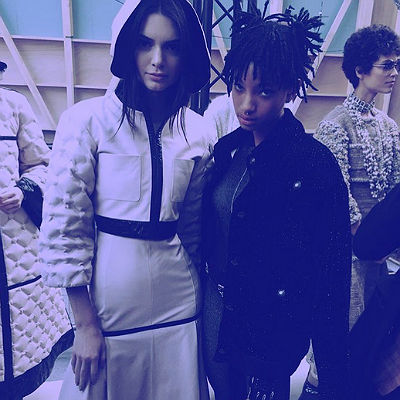 Уиллоу Смит с Кендалл Дженнер на показе Chanel 